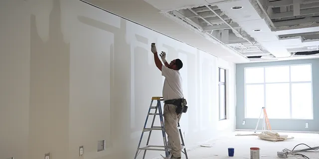Drywall Repair & Painting